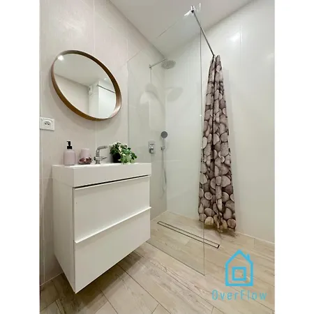 Apartment White